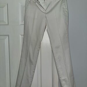 Ann Taylor 2 petite
Lined white pants
73 % cotton
25 polyester 
2% spandex
